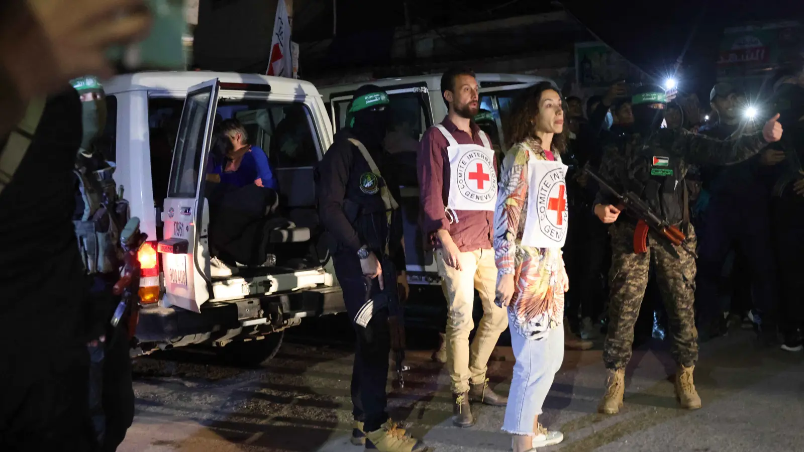 يديعوت أحرونوت: جهود متواصلة لإبرام صفقة غزة قبل تنصيب ترامب