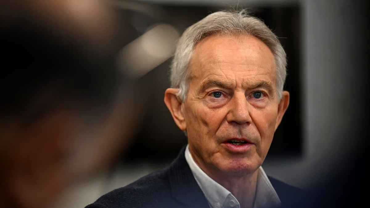 خطة إنهاء الحرب أعادته للواجهة.. دور بلير المحتمل في غزة يثير الجدل