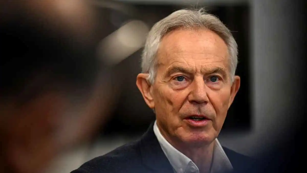 خطة إنهاء الحرب أعادته للواجهة.. دور بلير المحتمل في غزة يثير الجدل