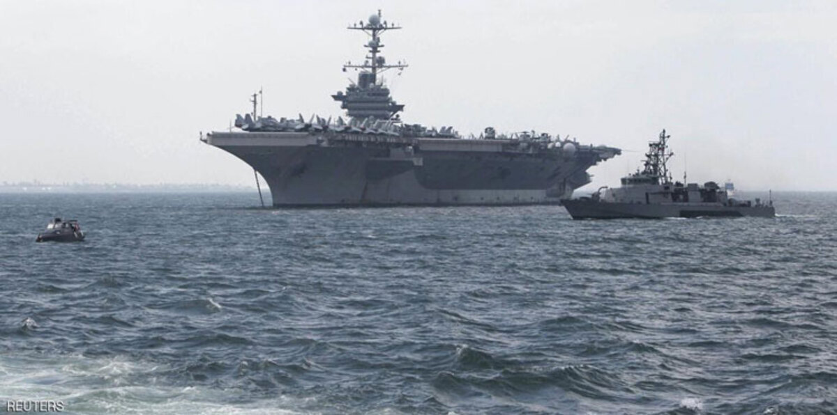 قائد في البحرية الأمريكية يعترف بفضيحة فساد