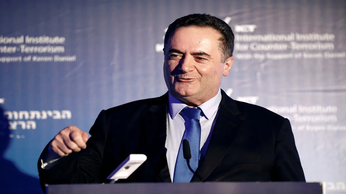 "نتنياهو" يتخلى عن حقيبة الخارجية لصالح وزير الاستخبارات