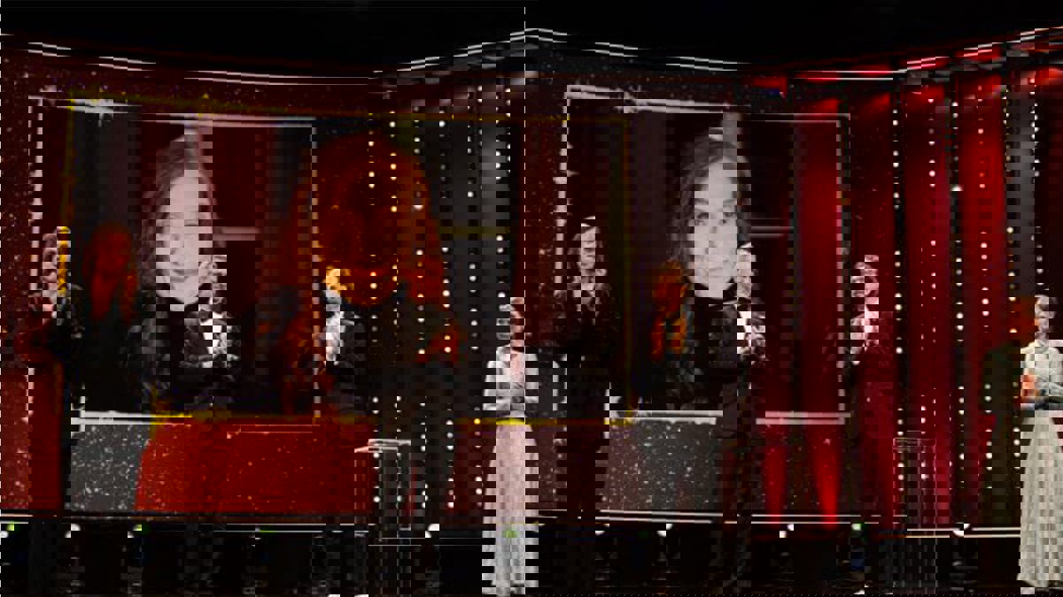 فيلم "ألكاراس" الإسباني يفوز بجائزة الدب الذهبي في مهرجان برلين السينمائي