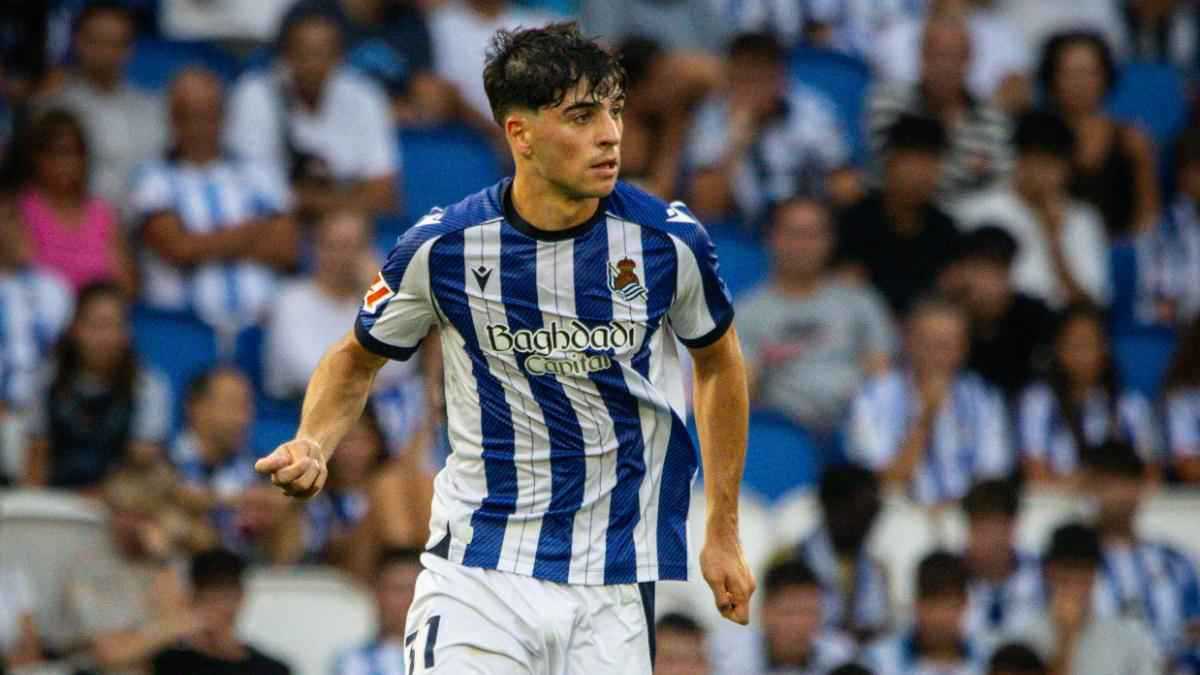 ريال مدريد ينقض على نجم دفاع سوسيداد 