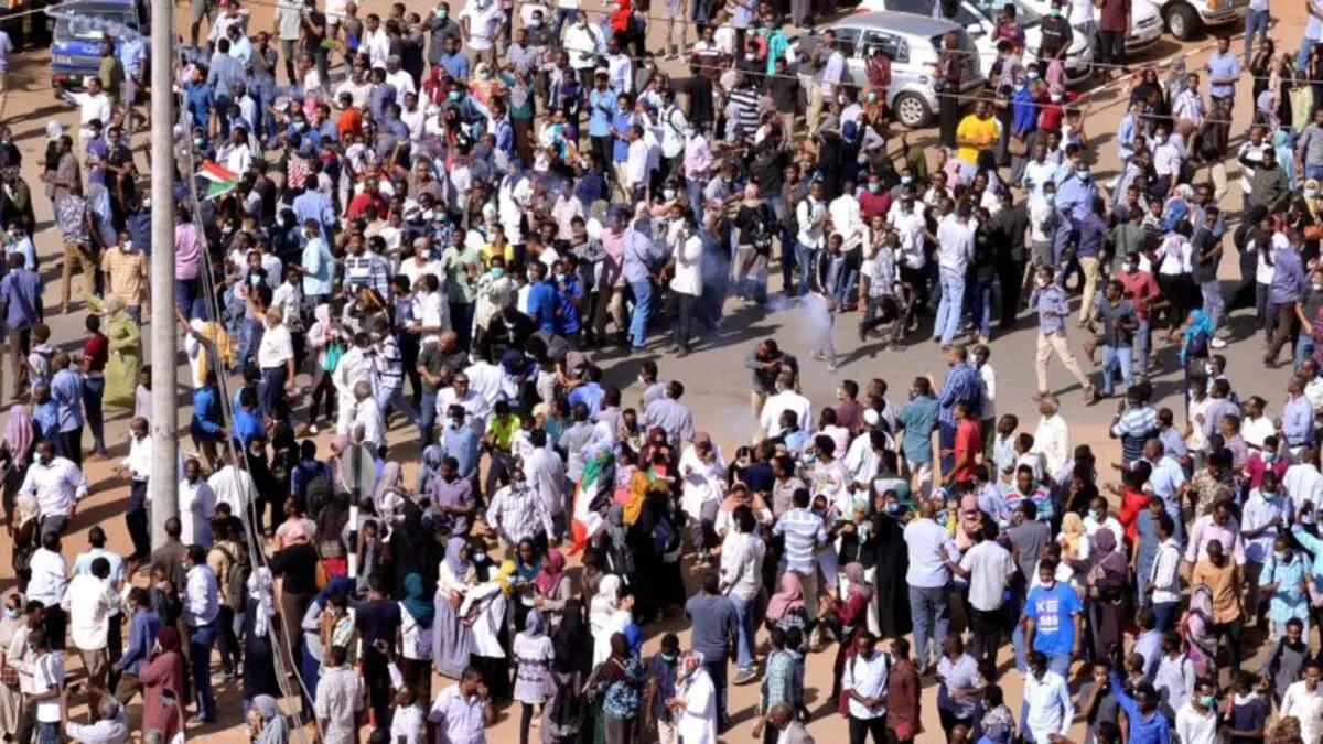 الشرطة السودانية تنفي إطلاقها رصاصًا حيًا أثناء احتجاجات الخميس في الخرطوم