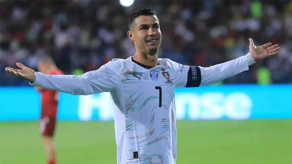 الذكاء الاصطناعي يحمل البشرى.. متى سيصل كريستيانو رونالدو إلى الهدف 1000؟