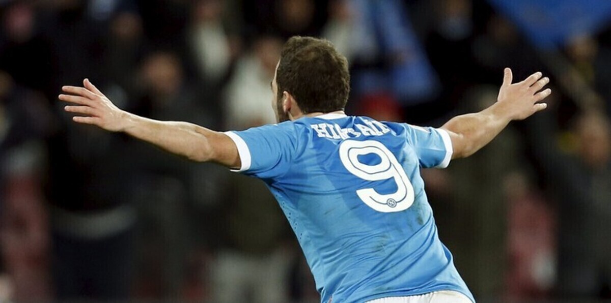 هيغوين يحلق وحيدا في صدارة ترتيب الحذاء الذهبي