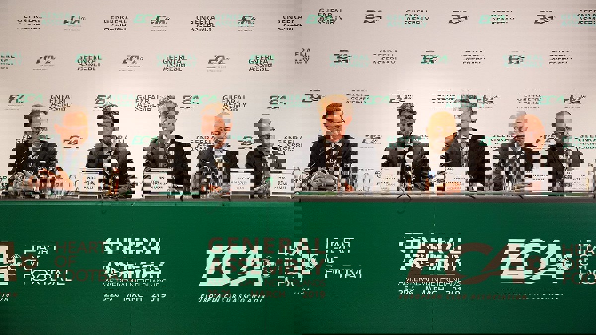 رابطة الأندية الأوروبية: نواجه "تهديدا وجوديا" بسبب كورونا.. ونسعى لتخفيف قواعد اللعب المالي النظيف