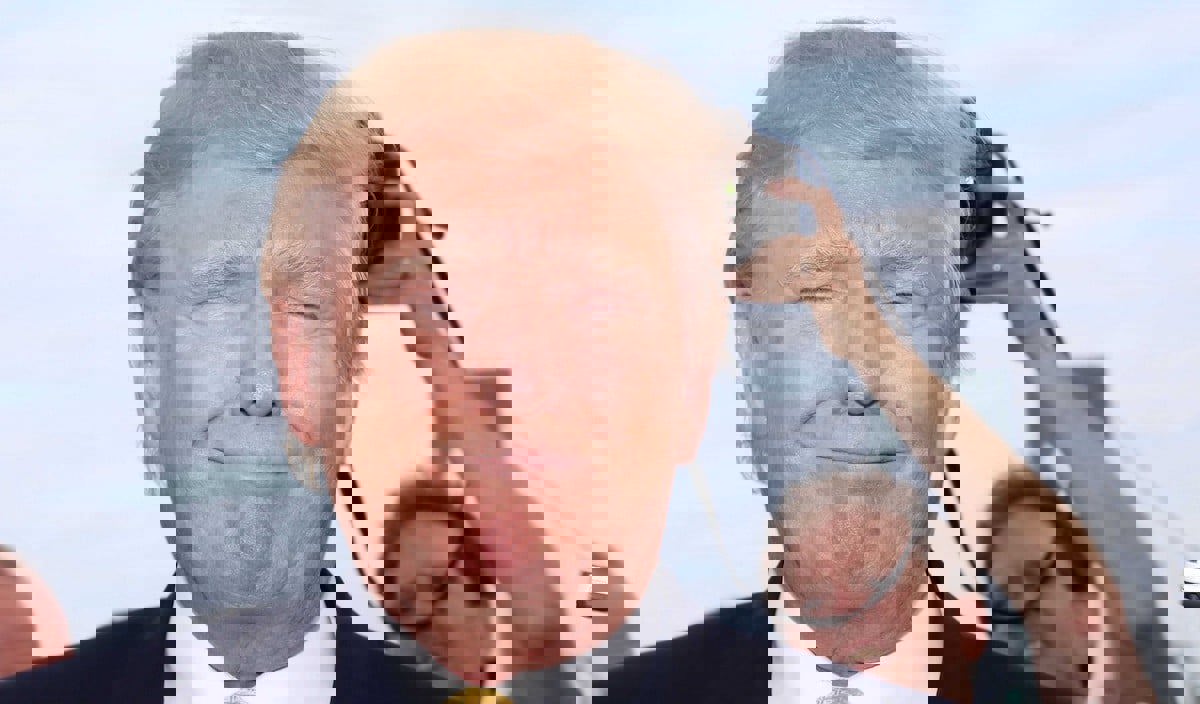 سراويل نسائية بوجه ترامب تحديًا لسياسته المناهضة لتحديد النسل