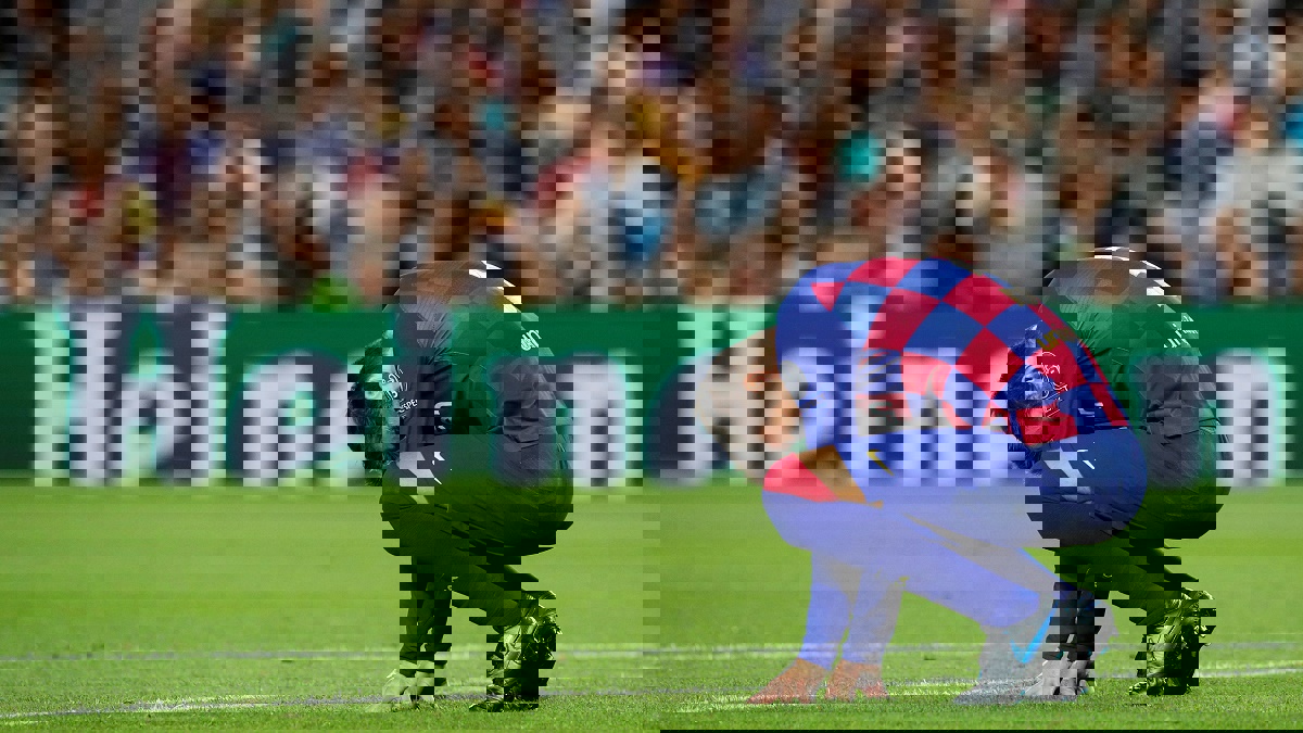 تقرير: جيرارد بيكيه مهدد بالإيقاف في مباراة الكلاسيكو بين ريال مدريد وبرشلونة