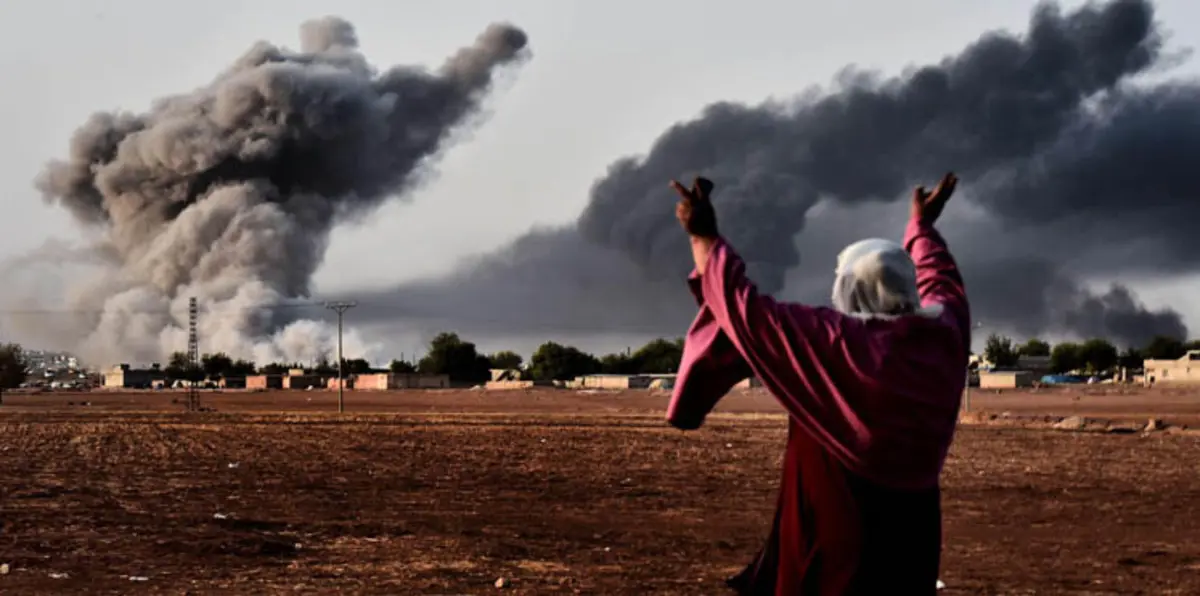 في محاولة للانتقام.. داعش يحرق مواقع حكومية في الموصل