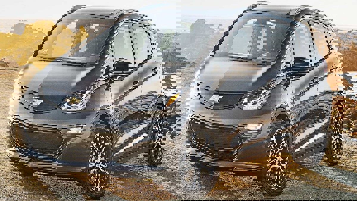 لمنع حرائق البطارية.. "جنرال موتورز" تثبت برامج لاكتشاف المشكلة داخل سياراتها الكهربائية