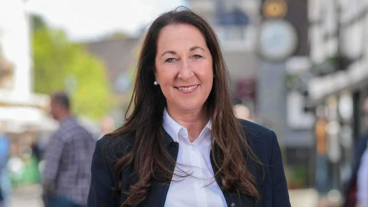 اتهام ابنة رئيسة بلدية ألمانية بطعن والدتها داخل منزلها