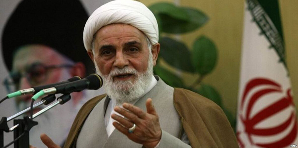 بعد إعلان دعمه لروحاني.. خامنئي يقيل رئيس الرقابة في مكتبه