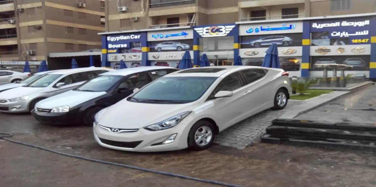 مصر.. الدولار يُزلزل عرش الصناعات ويقسو على سوق السيارات‎