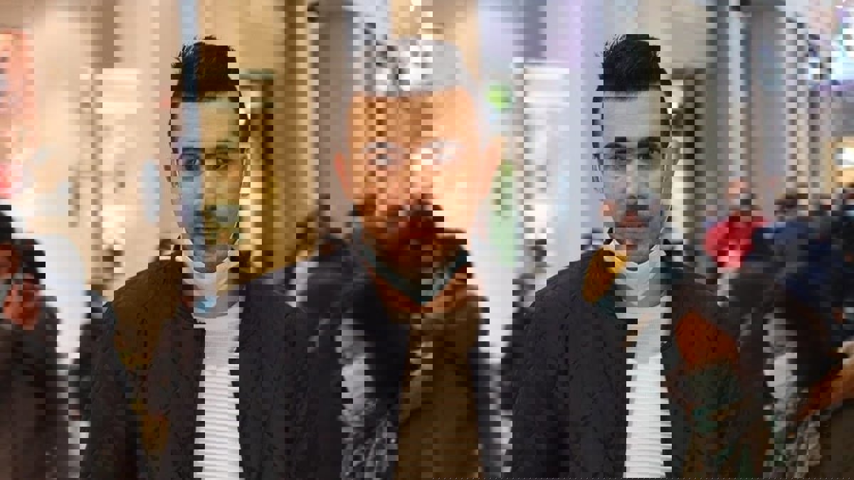 الجزائر تتسلم المعارض محمد بن حليمة بعد ترحيله من إسبانيا