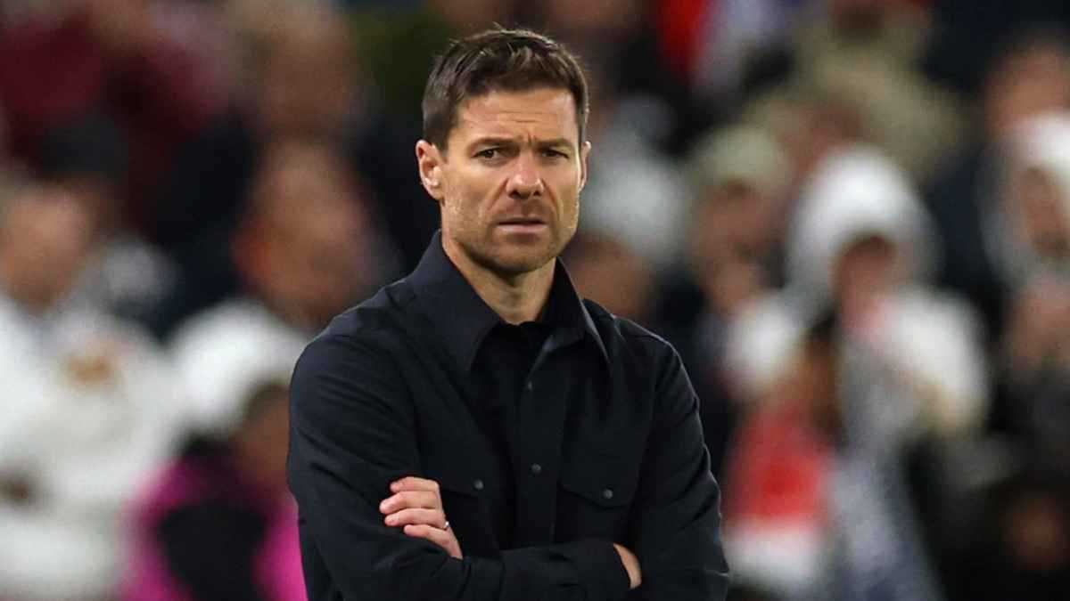 تطور خطير.. نجم ريال مدريد يطالب برحيل تشابي ألونسو