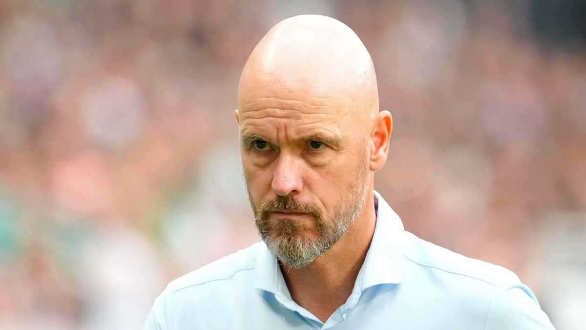 إقالة تين هاغ من تدريب باير ليفركوزن