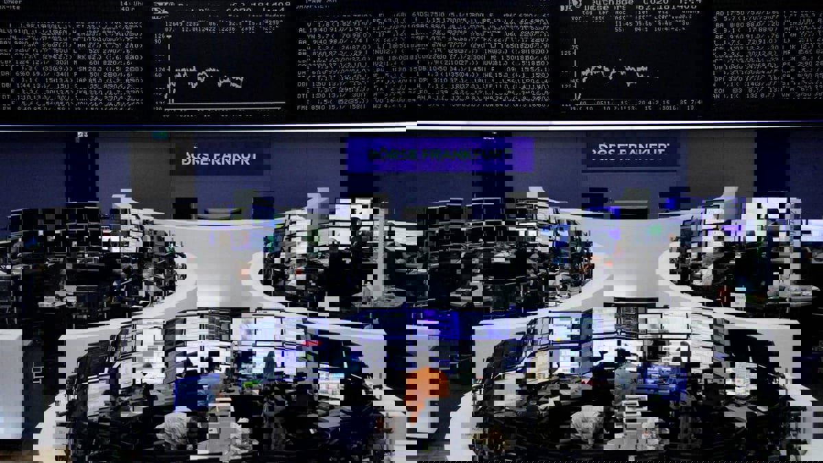 أسهم أوروبا تتراجع والأنظار تتجه لبيانات تضخم أمريكية