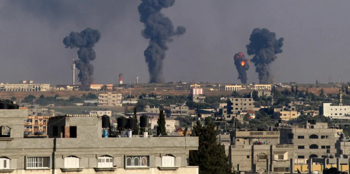 غارة إسرائيلية تستهدف موقعًا لحماس في غزة ردًا على إطلاق صاروخين