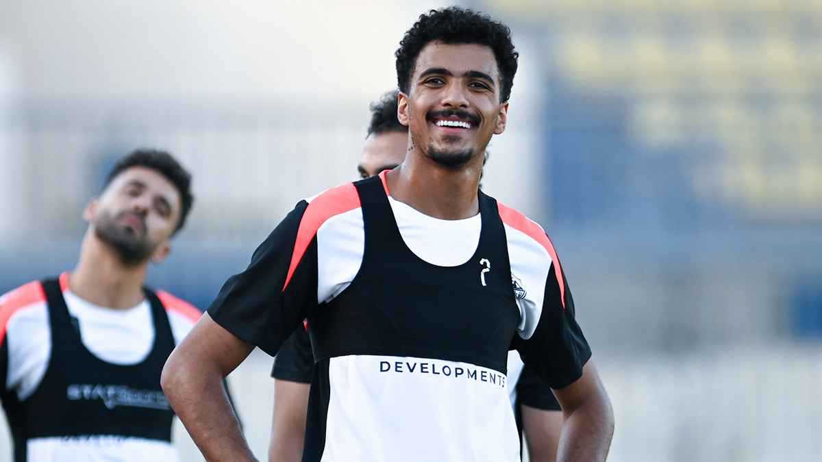 تطورات هامة.. "مقرب" من حسام عبد المجيد يرد على مفاوضاته مع الأهلي المصري