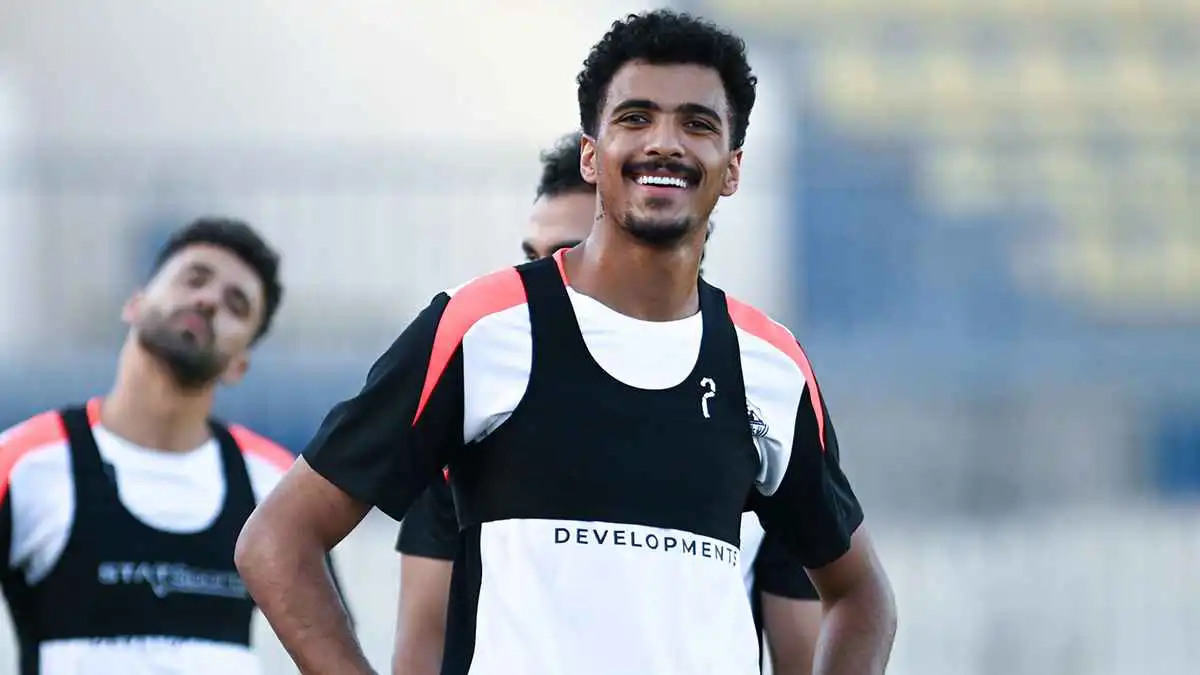 تطورات هامة.. "مقرب" من حسام عبد المجيد يرد على مفاوضاته مع الأهلي المصري