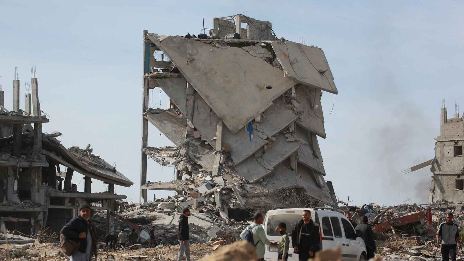 بانتظار "الدفعة السادسة".. ترقب في غزة والصليب الأحمر يحذّر