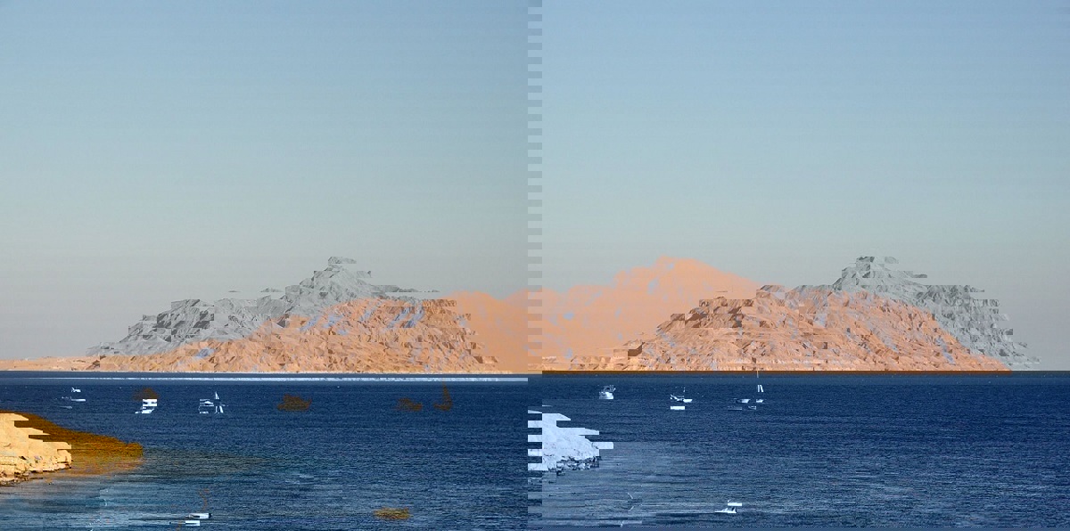 وزير النقل المصري لـ"إرم نيوز": إنشاء جسر الملك سلمان يتطلب 3 سنوات من الدراسات