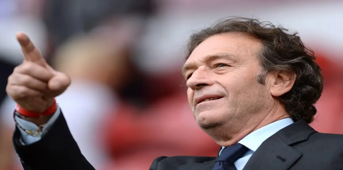 كيف هربت ابنة مالك نادي ليدز من آلاف المعجبين؟ (صورة)