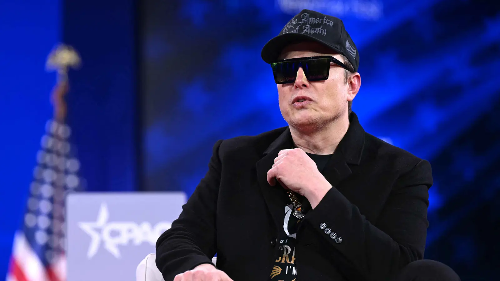 عبر "رقعة شطرنج".. ماسك يشن هجوما على زيلينسكي وزعماء أوروبا (صورة)