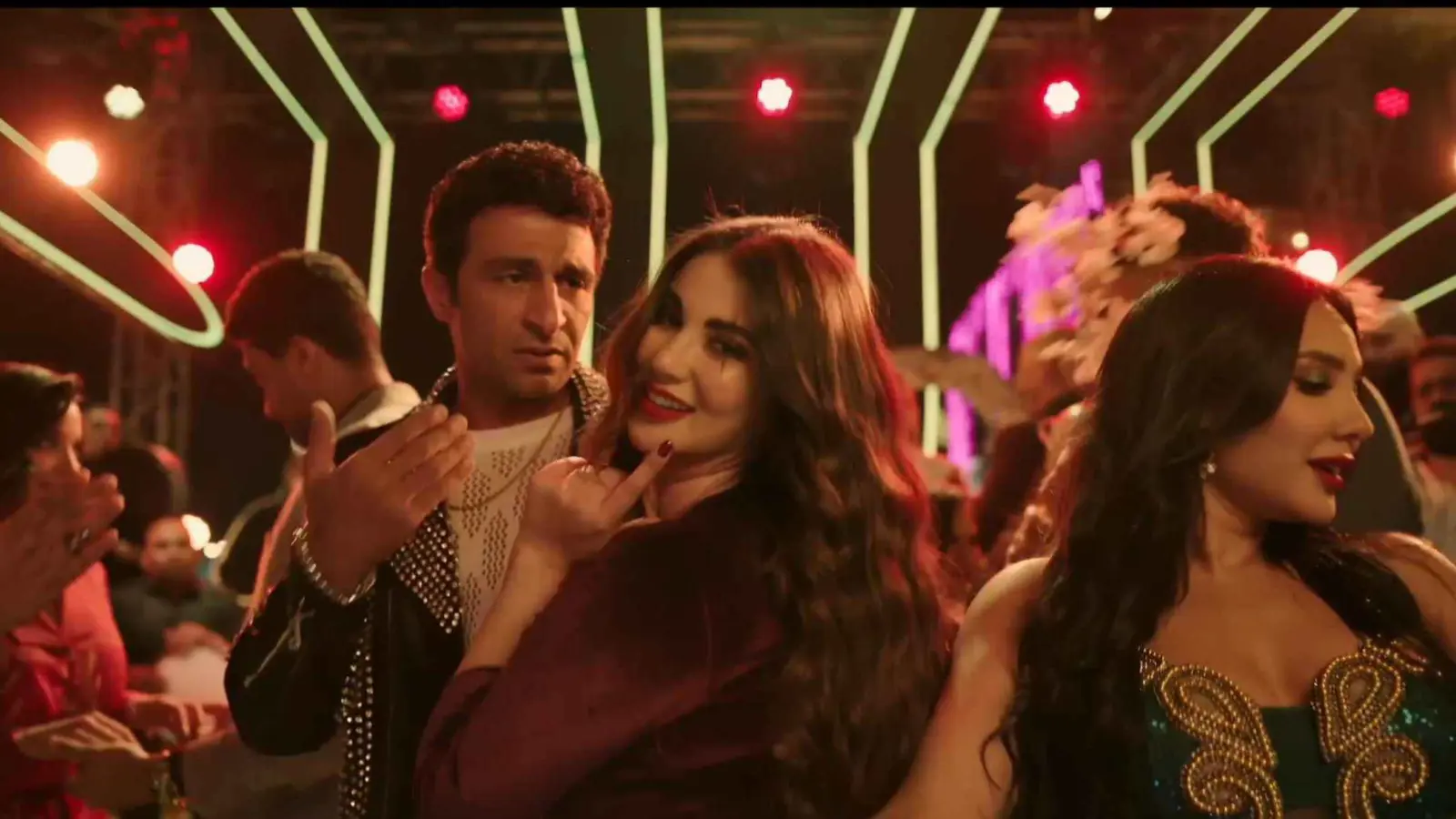 هدي الإتربي تنافس مشاهير تيك توك في "العتاولة 2"