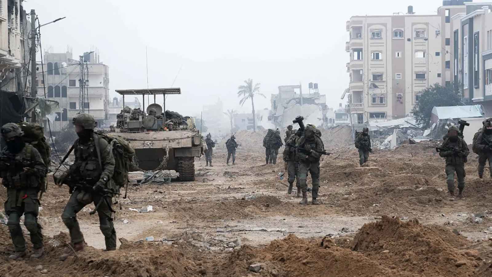 إسرائيل تخفف وتيرة عملياتها في غزة.. هل اقتربت نهاية الحرب؟