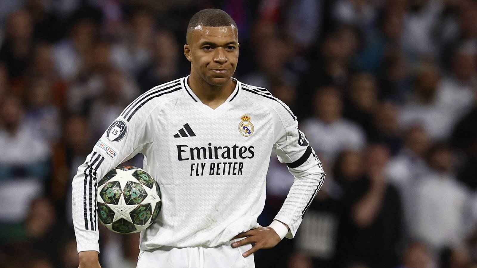 98 مليون يورو.. باريس سان جيرمان يصدم مبابي