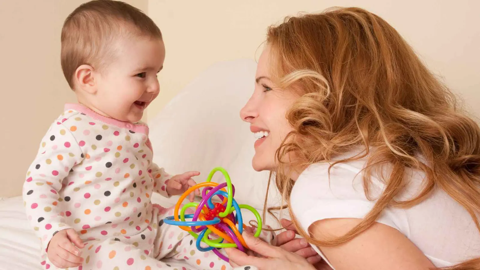 الأطفال يتعلمون اللغة في وقت أبكر "مما كنا نتصور"