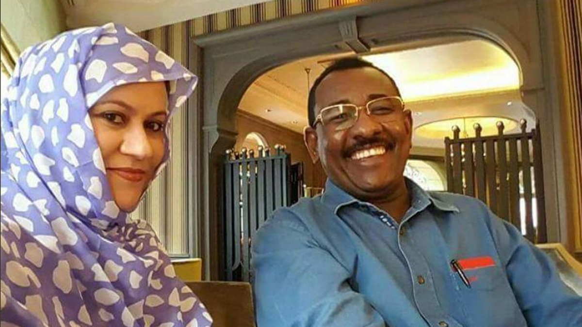 تسريب "خاص" للوزيرة الموريتانية الناها بنت مكناس مع طه عثمان مدير مكتب عمر البشير يثير "الأقاويل" (فيديو)