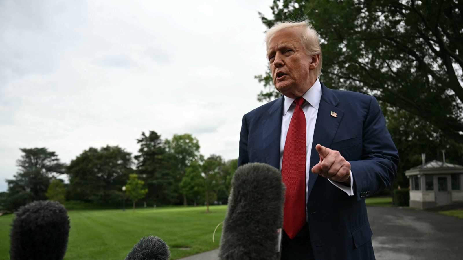 ترامب يُهدد بزيادة كبيرة لرسومه على الهند بسبب النفط الروسي