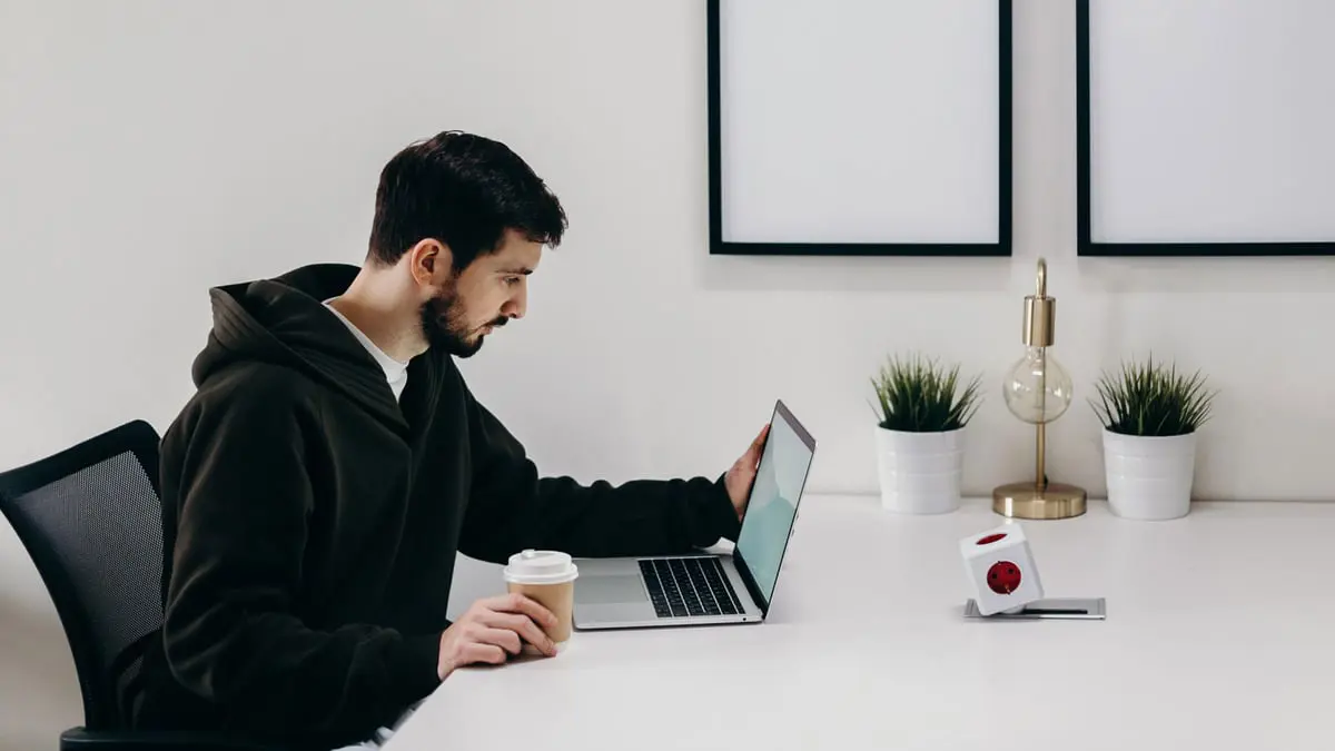 مهارات مهمة تساعد الشركات على التعامل مع "العاملين عن بعد"