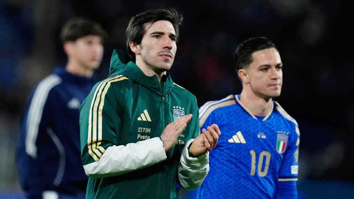 شكراً لإنقاذك هذا الفريق.. أكثر لاعب أبهر جمهور إيطاليا ضد إيرلندا الشمالية 