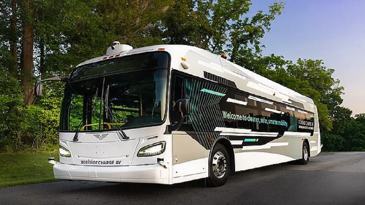 شاهد أول حافلة نقل عام ذاتية القيادة في الولايات المتحدة (فيديو)