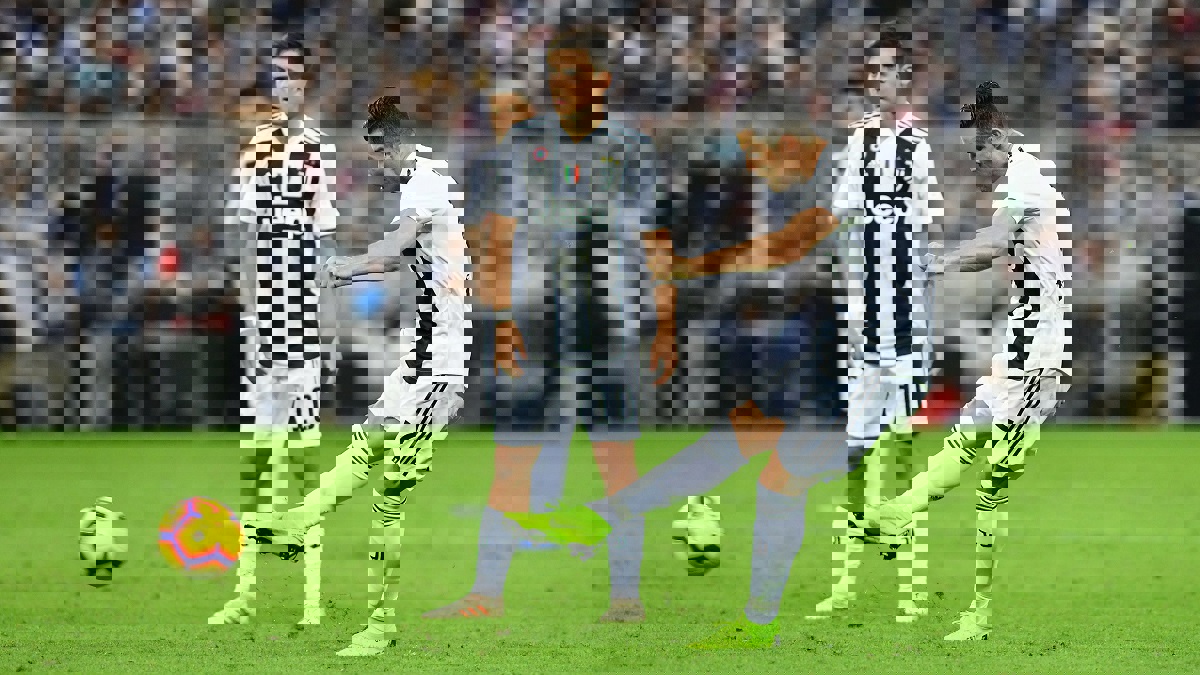 ماسيمليانو آليغري: كريستيانو رونالدو سبب قلة أهداف باولو ديبالا مع يوفنتوس