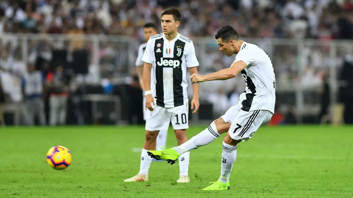 ماسيمليانو آليغري: كريستيانو رونالدو سبب قلة أهداف باولو ديبالا مع يوفنتوس