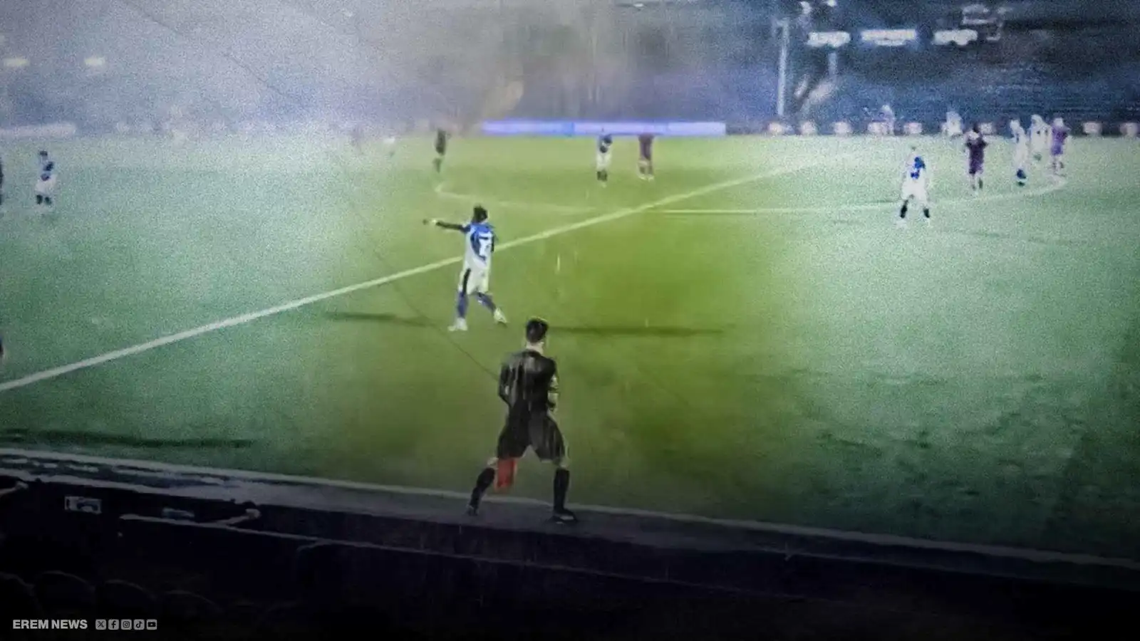 الأمطار تحول مهمة حكم مساعد إلى كابوس (فيديو إرم)