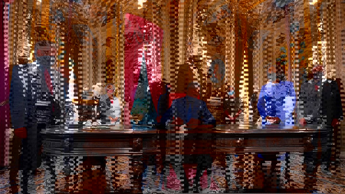 ماذا يعني تعليق إدارة بايدن صفقات بيع الأسلحة للسعودية والإمارات؟