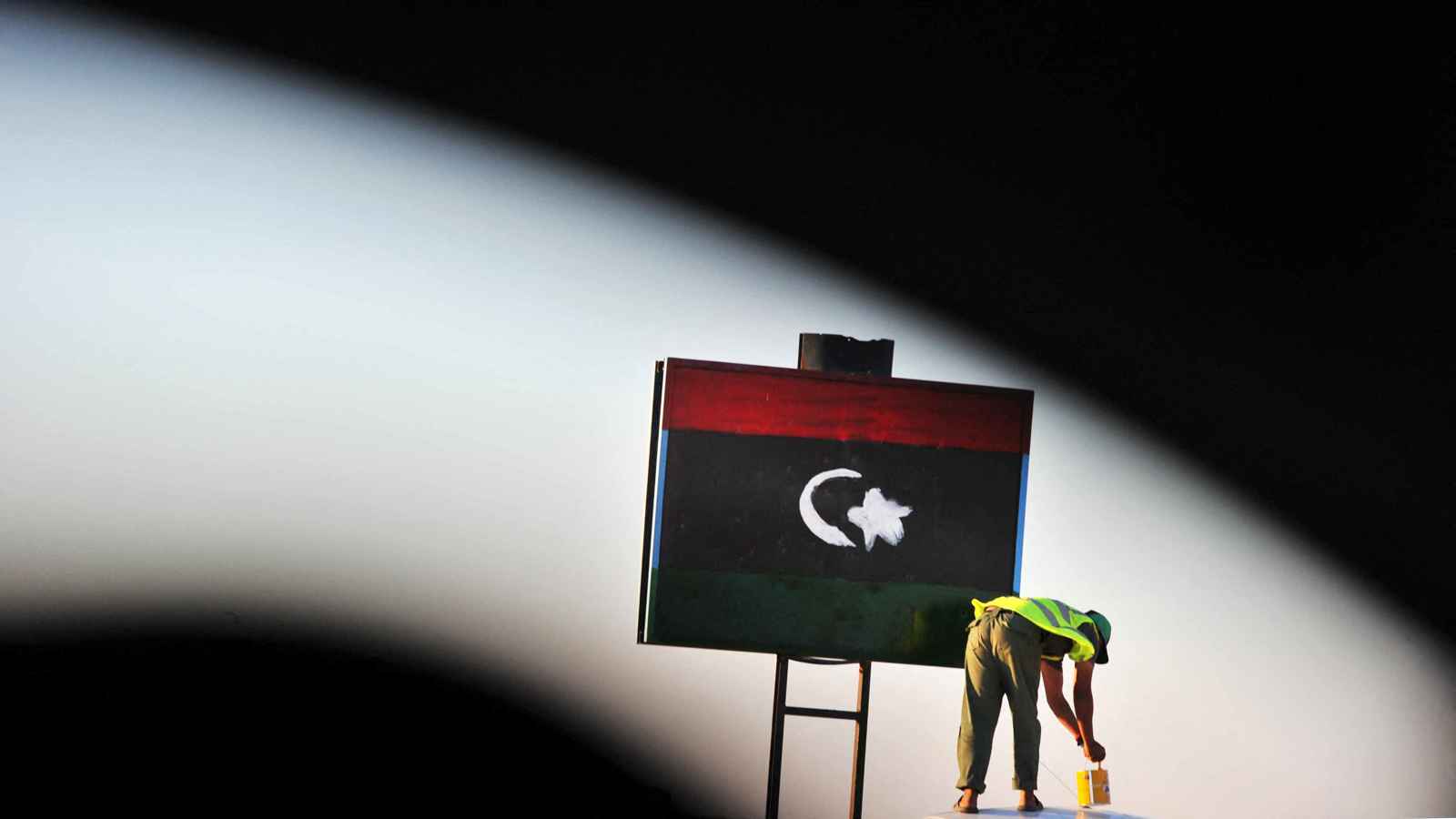 ليبيا.. جدل وانقسامات بعد دعوة حكومية لتعليق التوظيف في القطاع العام