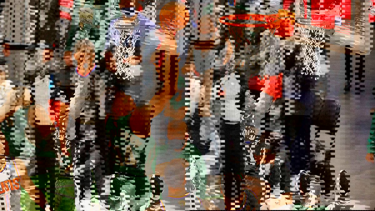 NBA.. باكس يسحق صنز ويقلص الفارق إلى 2-1 في نهائي دوري السلة الأمريكي