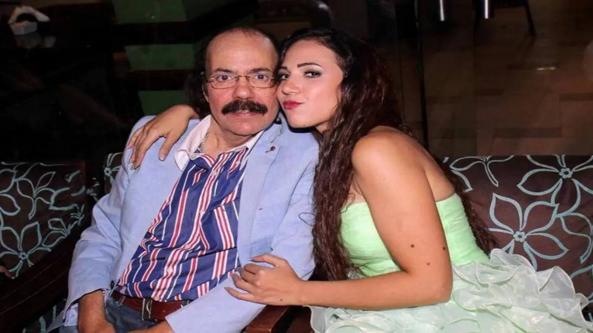 ابنة الفنان الراحل طلعت زكريا تنعاه في رسالة مؤثرة