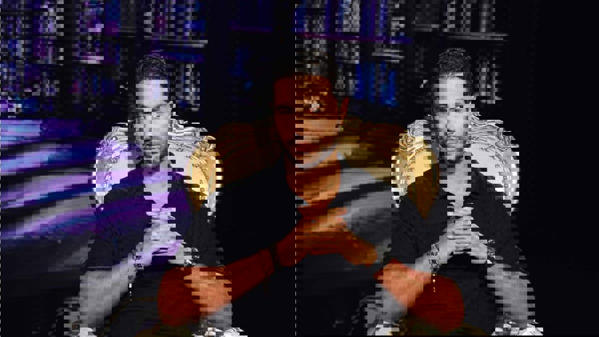 تصريحات إعلامية جريئة لكريم فهمي عن زواجه و"خياناته"