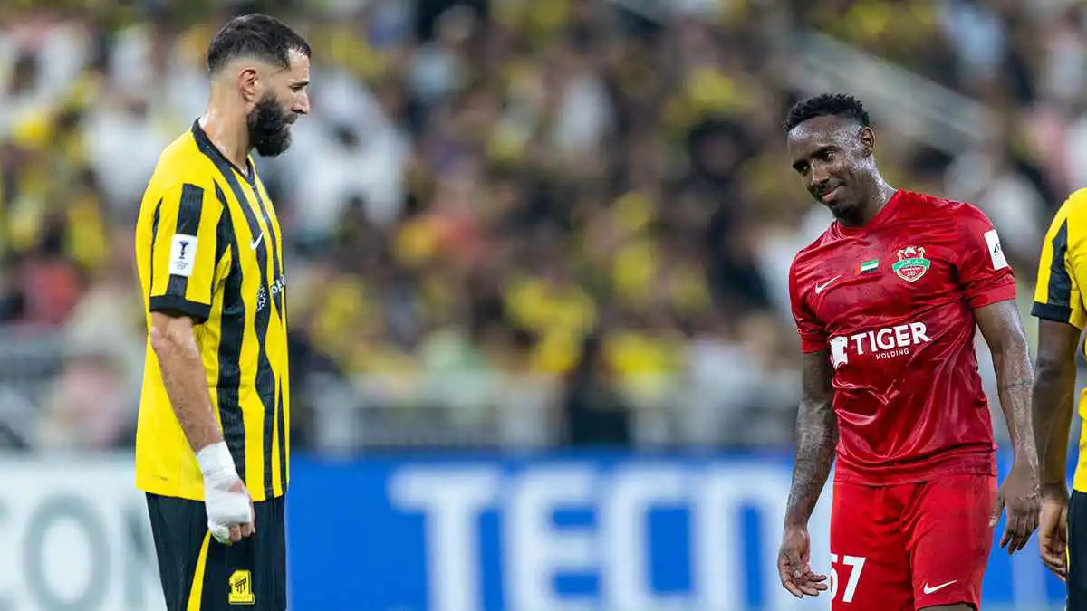 رد فعل كريم بنزيما بعد خسارة الاتحاد السعودي أمام شباب الأهلي (فيديو)