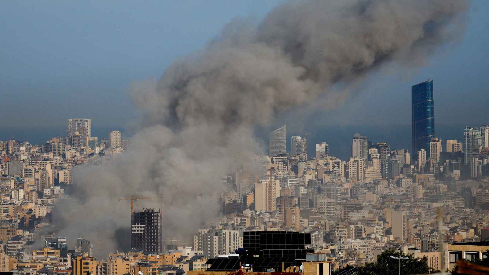 على وقع الغارات.. الجيش الإسرائيلي يخلي 15 بلدة جديدة جنوب لبنان