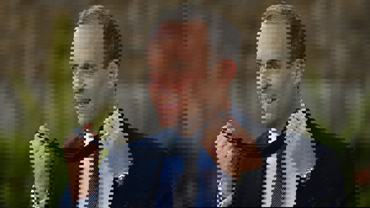 وزير الخارجية البريطاني يخضع للعزل بعد مخالطته مصابا بكورونا‎