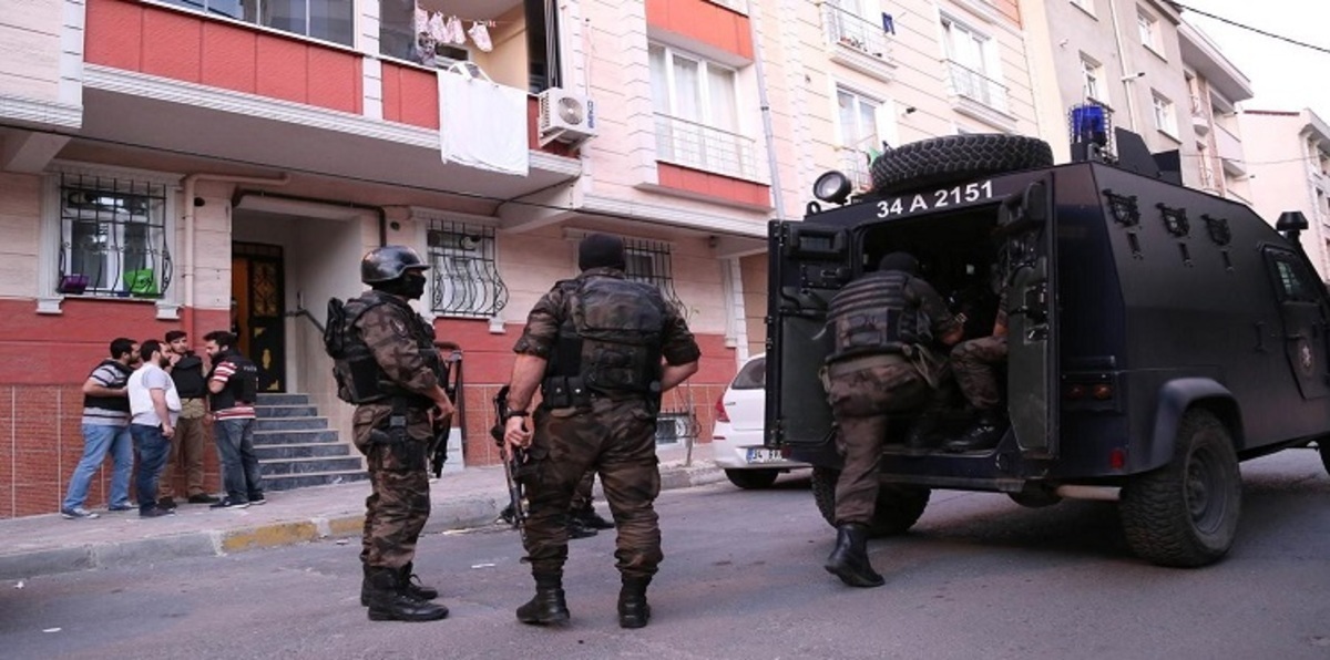 تركيا تغلق 20 قناة إذاعية وتلفزيونية ضمن حملتها بعد محاولة الانقلاب